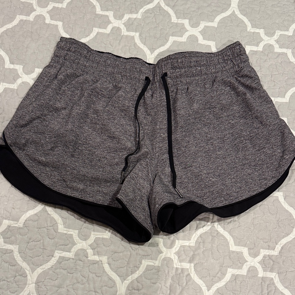 Lululemon Athletica Choose a Side Shorts Black and Heather Gray Size 10